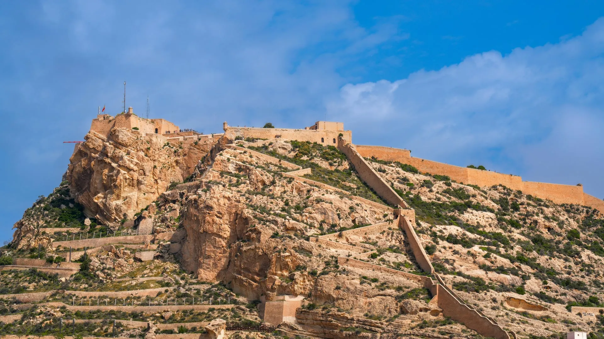 Alicante: замок Santa Bárbara и старый город