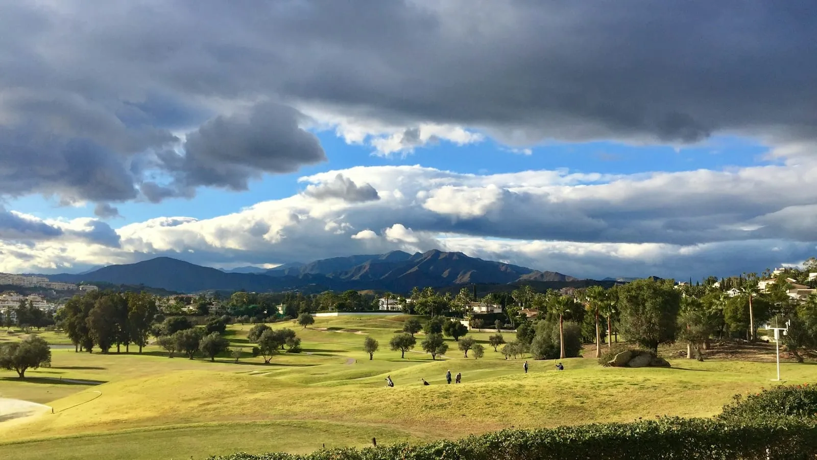 Las Colinas Golf & Country Club