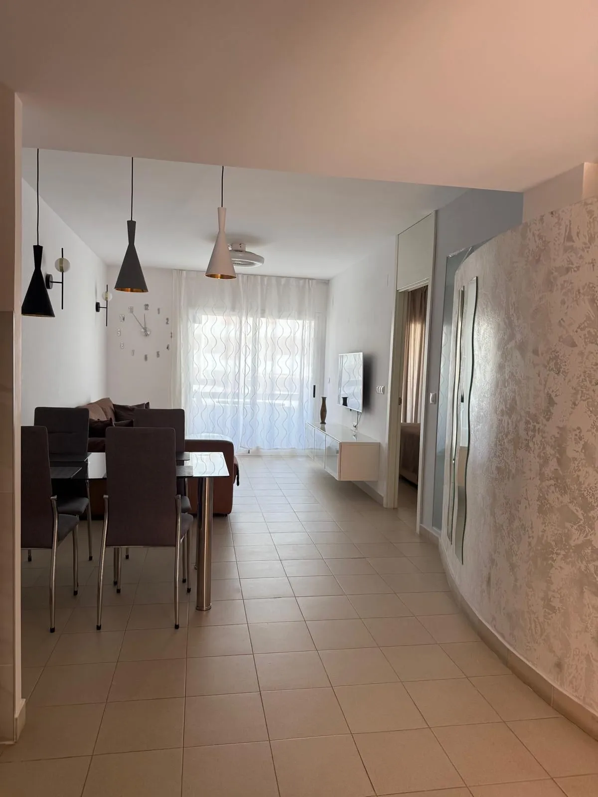 Salon Kitchen 6